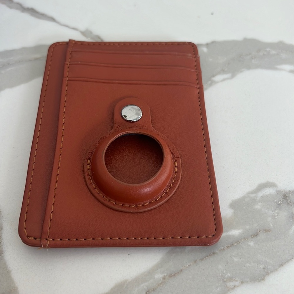 Brown leather card holder for men or women